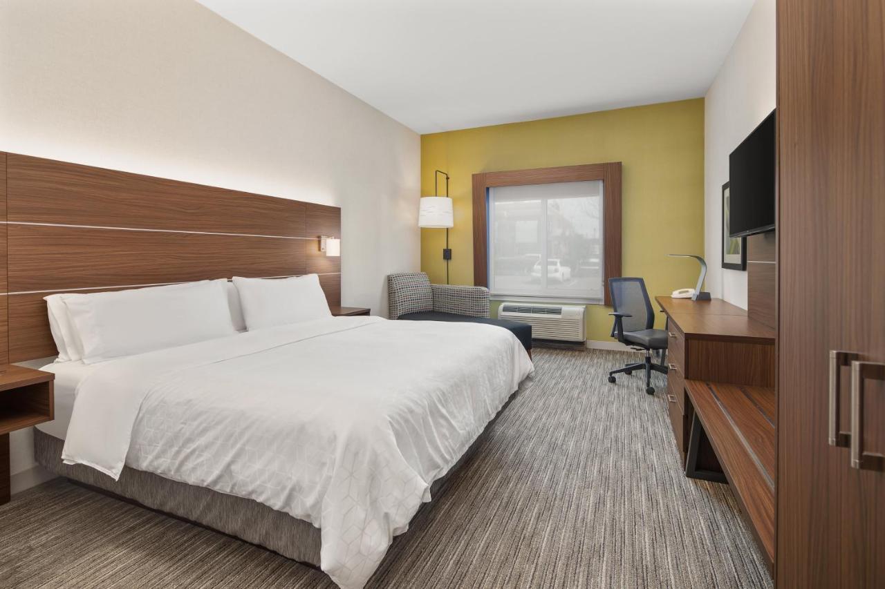 Holiday Express & Airport Natomas, An Ihg Hotel