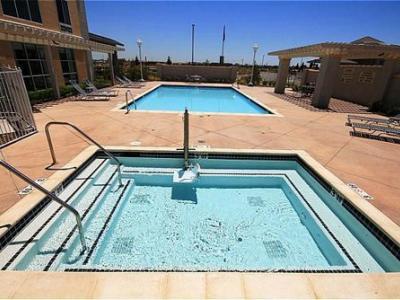 Holiday Express & Airport Natomas, An Ihg Hotel