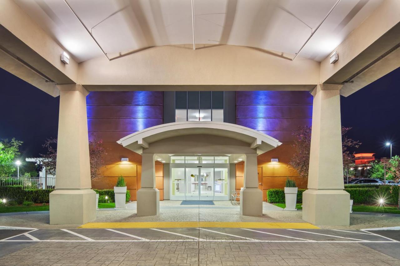 Holiday Express & Airport Natomas, An Ihg 2* Sacramento